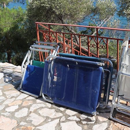 Δωμάτια Κόκκινος Πύργος Plomari Екстер'єр фото