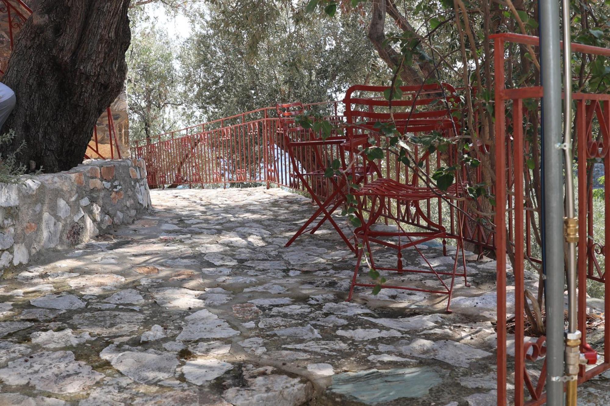 Δωμάτια Κόκκινος Πύργος Plomari Екстер'єр фото